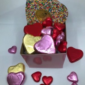 Love Heart Chocolate-Deluxe Hamper